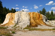 Yellowstone_thermal2.jpg